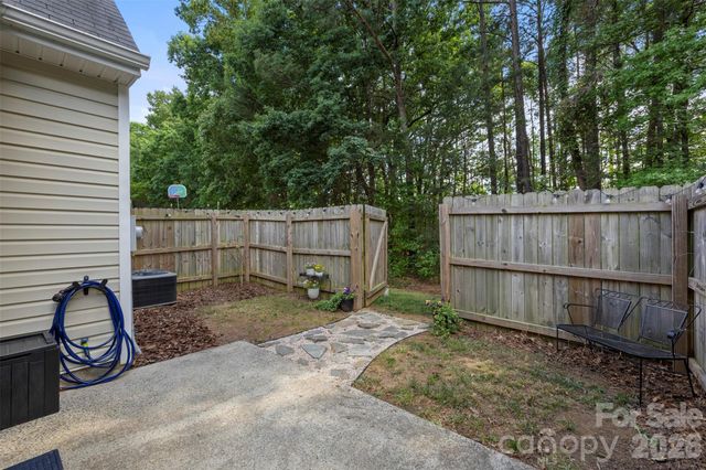 9720 Mattforest Circle, Charlotte, NC 28277
