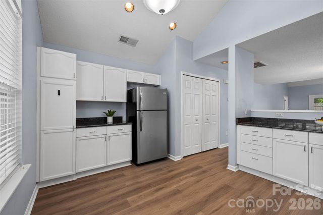 9720 Mattforest Circle, Charlotte, NC 28277