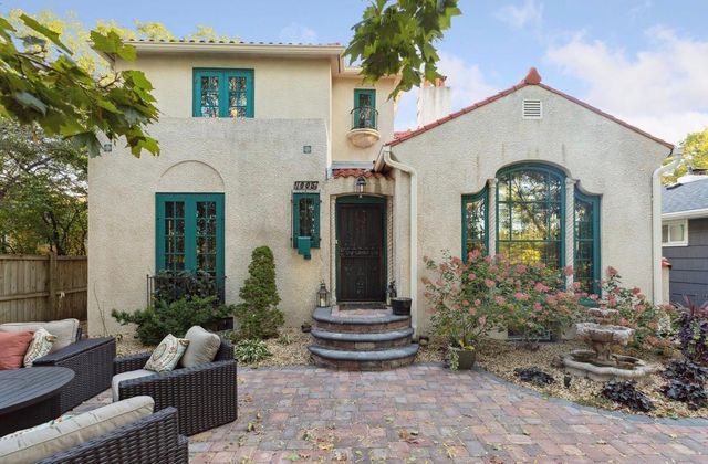 1005 Cedar Lake Road S, Minneapolis, MN 55405