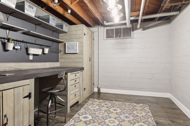 1005 Cedar Lake Road S, Minneapolis, MN 55405