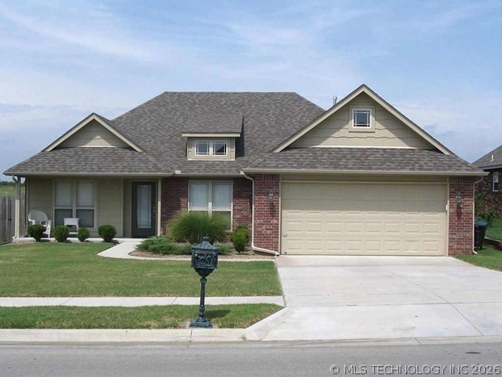 10005 E 101st Street North, Owasso, OK 74055