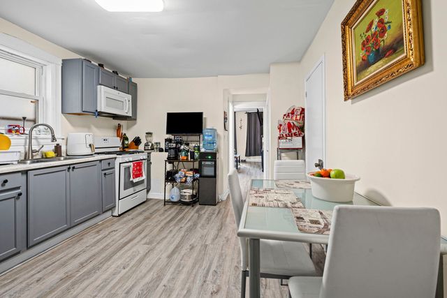 2139 N Long Avenue, Chicago, IL 60639