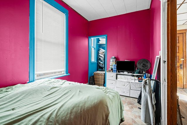 2139 N Long Avenue, Chicago, IL 60639