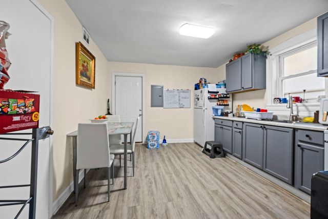 2139 N Long Avenue, Chicago, IL 60639