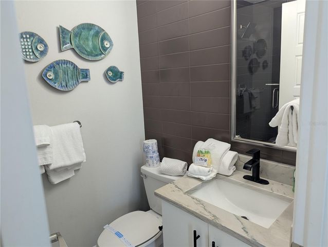 6732 SARASEA CIRCLE 104C, Sarasota, FL 34242