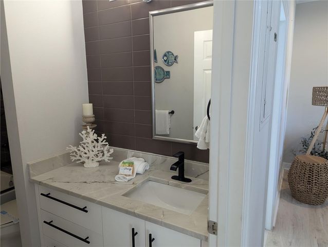 6732 SARASEA CIRCLE 104C, Sarasota, FL 34242