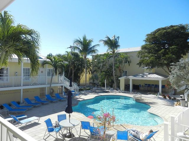 6732 SARASEA CIRCLE 104C, Sarasota, FL 34242