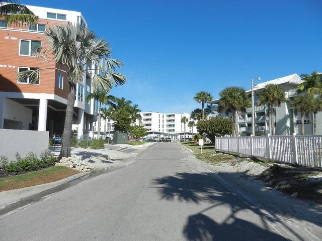 6732 SARASEA CIRCLE 104C, Sarasota, FL 34242