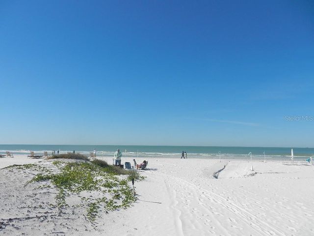 6732 SARASEA CIRCLE 104C, Sarasota, FL 34242