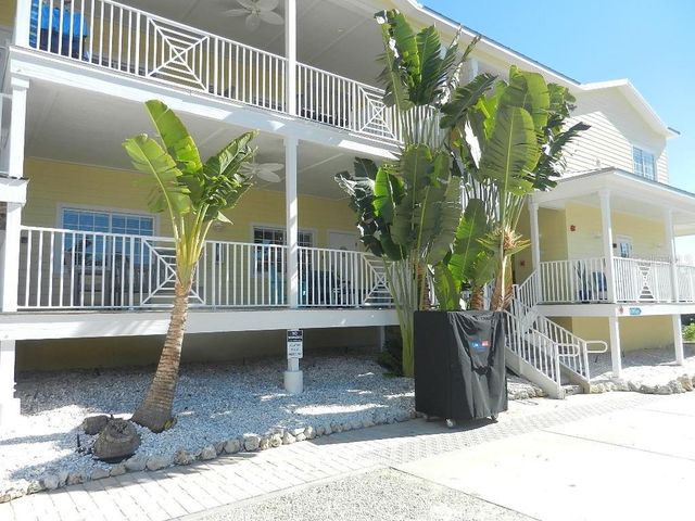 6732 SARASEA CIRCLE 104C, Sarasota, FL 34242