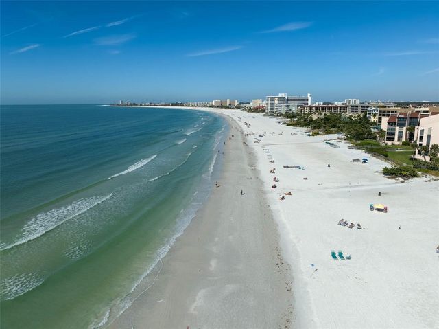 6732 SARASEA CIRCLE 104C, Sarasota, FL 34242