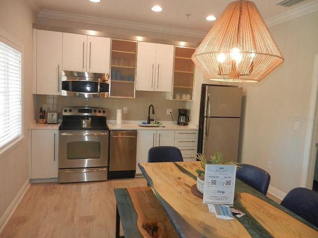 6732 SARASEA CIRCLE 104C, Sarasota, FL 34242