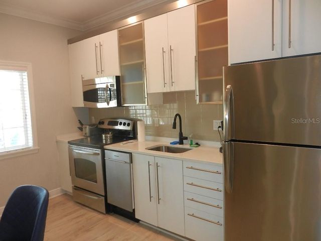 6732 SARASEA CIRCLE 104C, Sarasota, FL 34242