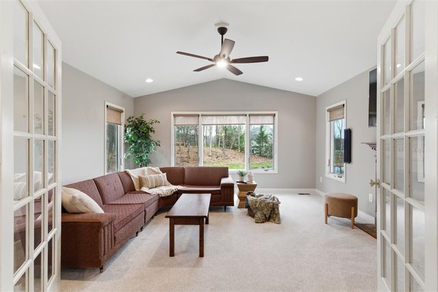 7886 Finnagen Drive, Mattawan, MI 49071