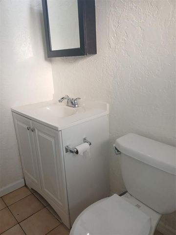 5410 70TH WAY N, St Petersburg, FL 33709