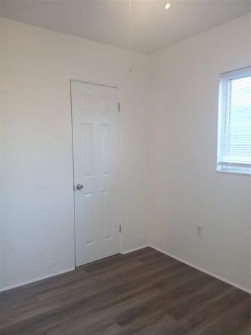 5410 70TH WAY N, St Petersburg, FL 33709