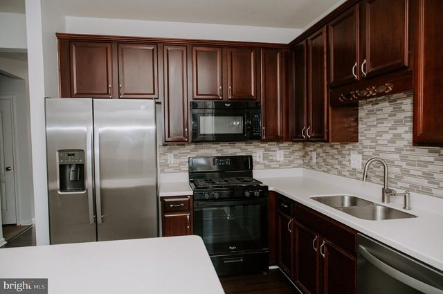 110 QUINTON OAKS CIR, Stephens City, VA 22655