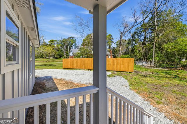 509 Carlton Ave., Union Point, GA 30669