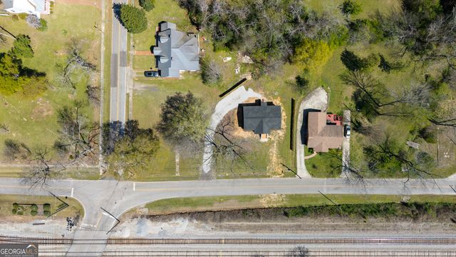 509 Carlton Ave., Union Point, GA 30669