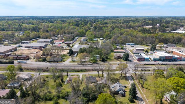 509 Carlton Ave., Union Point, GA 30669