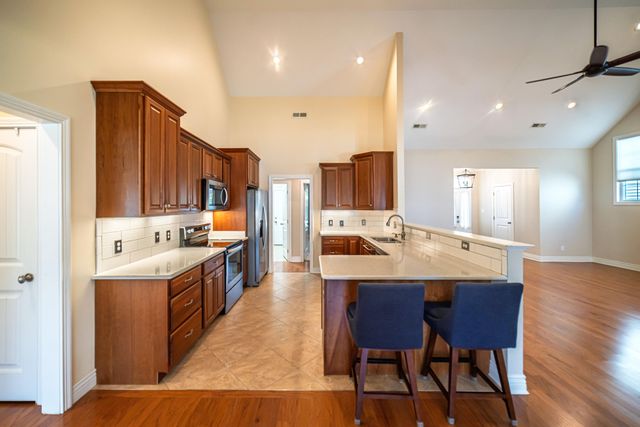 3241 Sandpiper Circle, Paducah, KY 42001