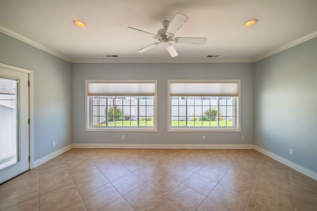 3241 Sandpiper Circle, Paducah, KY 42001