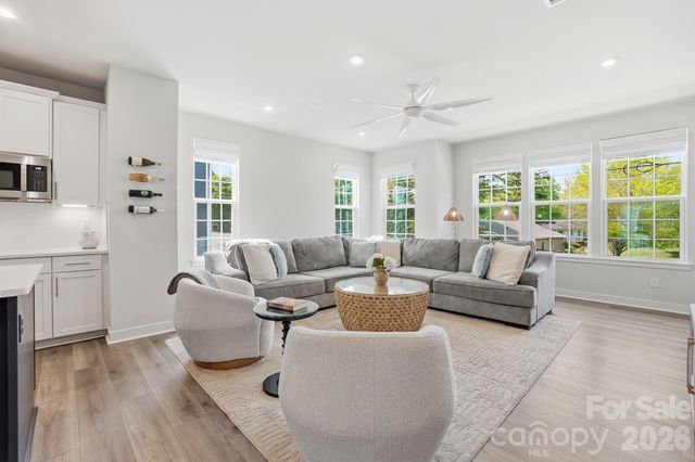 2913 Matthews Indian Trail Road, Matthews, NC 28104