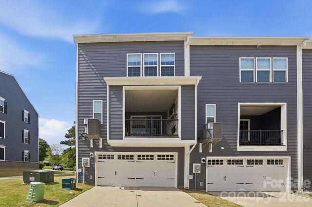 2913 Matthews Indian Trail Road, Matthews, NC 28104