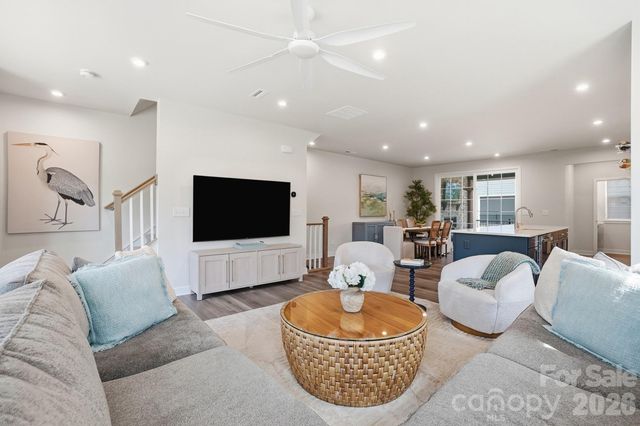 2913 Matthews Indian Trail Road, Matthews, NC 28104