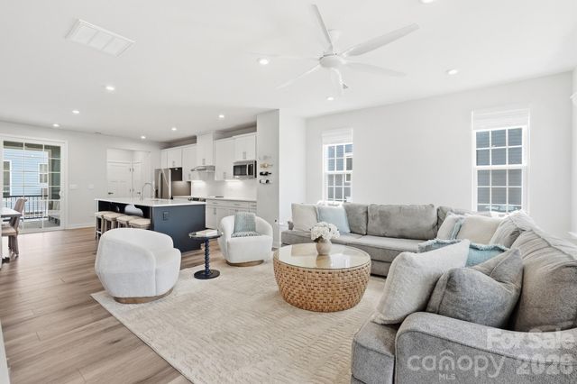 2913 Matthews Indian Trail Road, Matthews, NC 28104