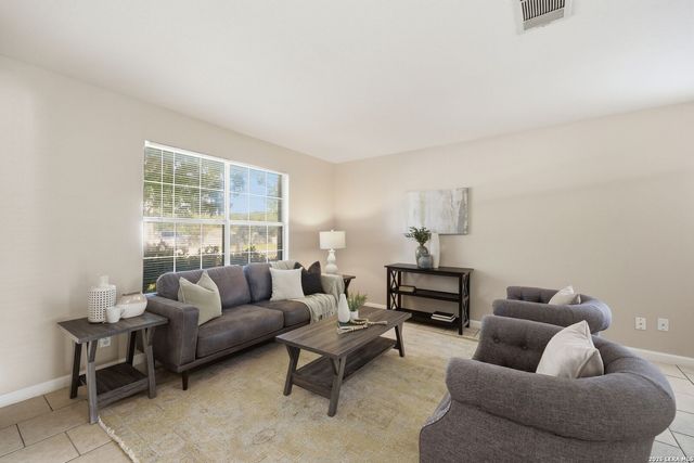 6114 ROLLING FOREST DR, San Antonio, TX 78250