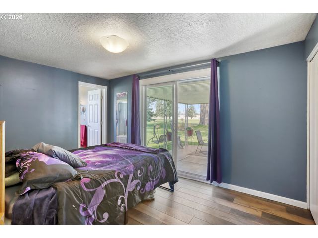 2233 COUNTRY CLUB Ter, Woodburn, OR 97071