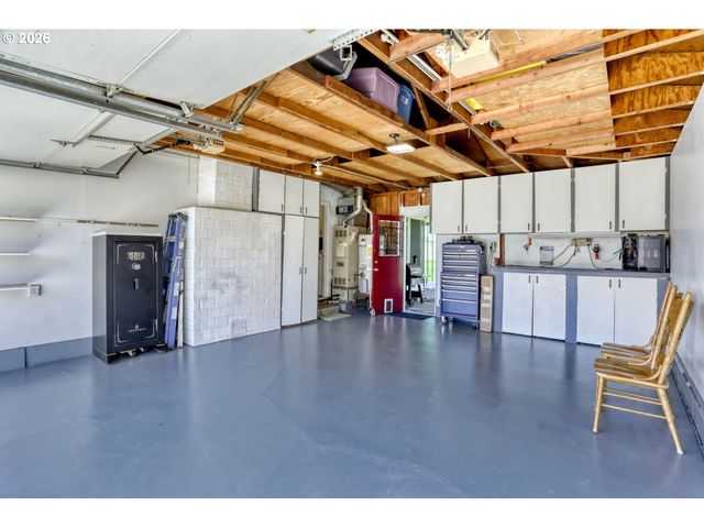 2233 COUNTRY CLUB Ter, Woodburn, OR 97071