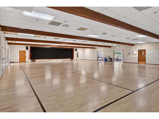 2233 COUNTRY CLUB Ter, Woodburn, OR 97071