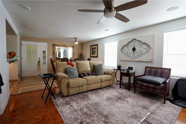 7296 N Ligurta Road, Golden Valley, AZ 86413