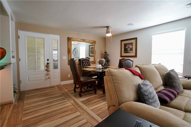 7296 N Ligurta Road, Golden Valley, AZ 86413