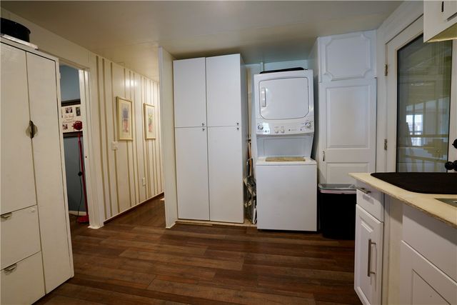 7296 N Ligurta Road, Golden Valley, AZ 86413