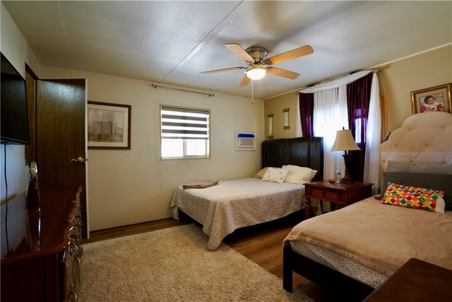 7296 N Ligurta Road, Golden Valley, AZ 86413