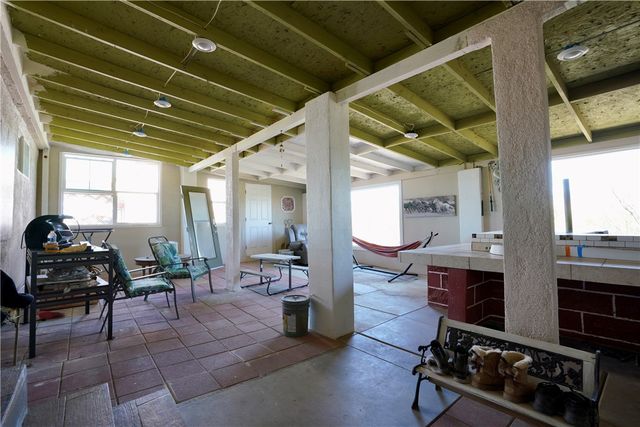 7296 N Ligurta Road, Golden Valley, AZ 86413