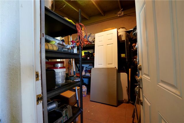 7296 N Ligurta Road, Golden Valley, AZ 86413