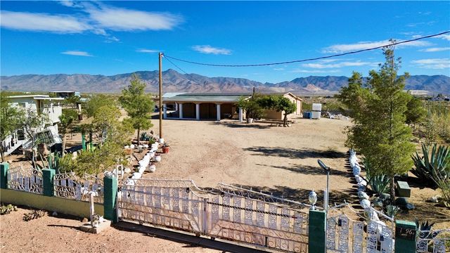 7296 N Ligurta Road, Golden Valley, AZ 86413