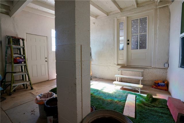 7296 N Ligurta Road, Golden Valley, AZ 86413