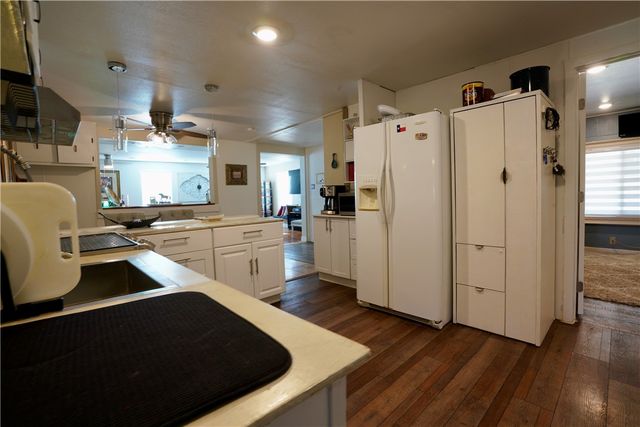 7296 N Ligurta Road, Golden Valley, AZ 86413