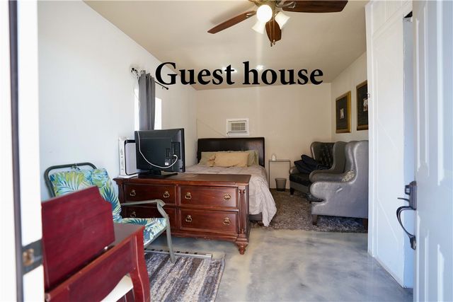 7296 N Ligurta Road, Golden Valley, AZ 86413