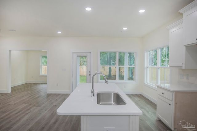 1913 W Chase St, Pensacola, FL 32502