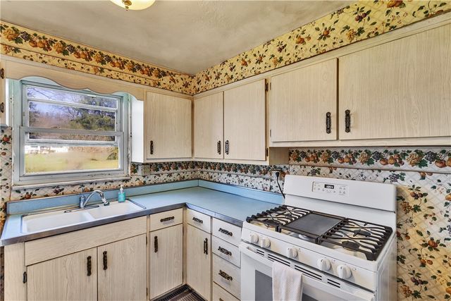 4060 Hart Ct, Murrysville, PA 15668