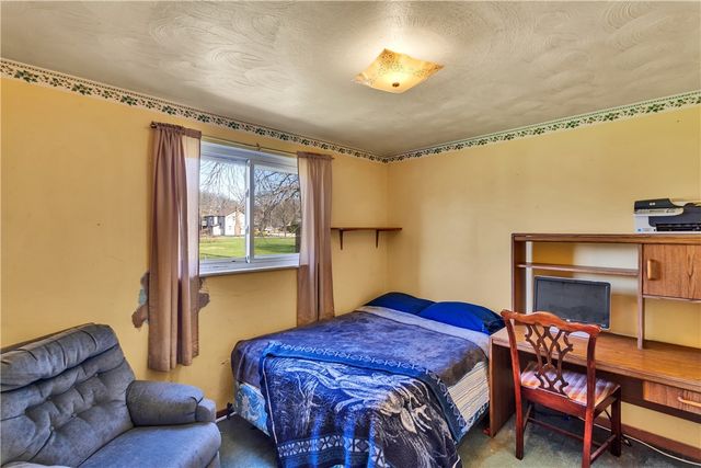 4060 Hart Ct, Murrysville, PA 15668