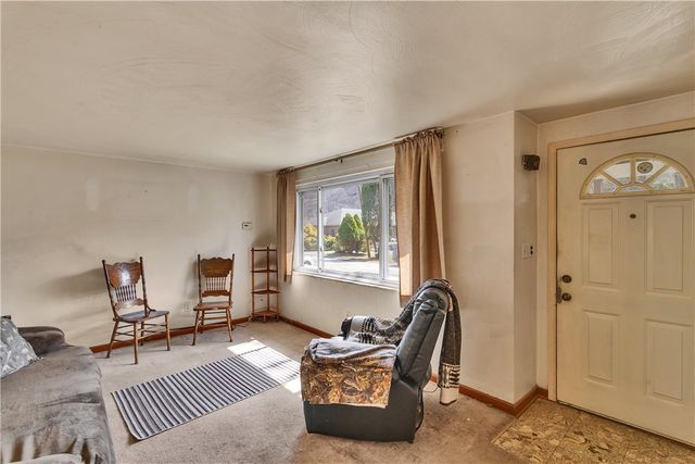 4060 Hart Ct, Murrysville, PA 15668