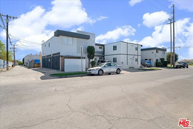 13406 S Vermont Avenue, Gardena, CA 90247