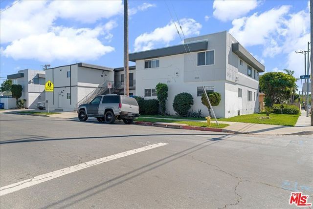 13406 S Vermont Avenue, Gardena, CA 90247